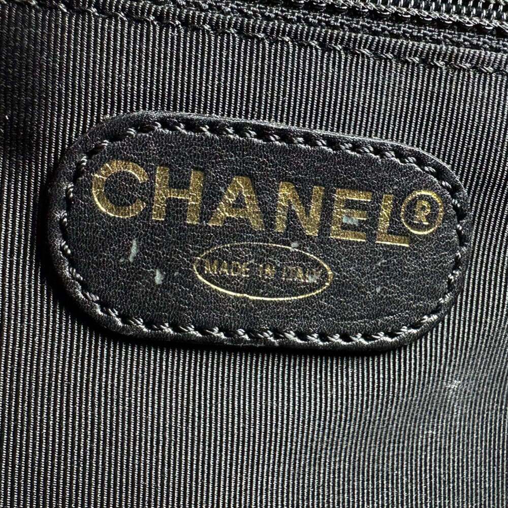 CHANEL Black Caviar Leather Shoulder Bag - Picture 14 of 15